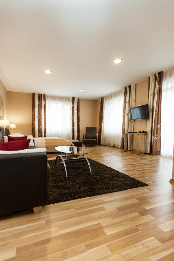 بيزوفاتس Hotel Petrijevci الغرفة الصورة